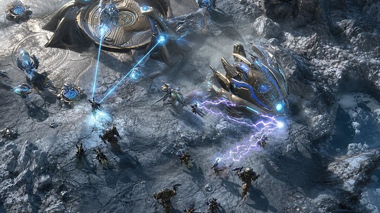 GPT 6 Astra prova a barare a StarCraft usando il bot di un umano