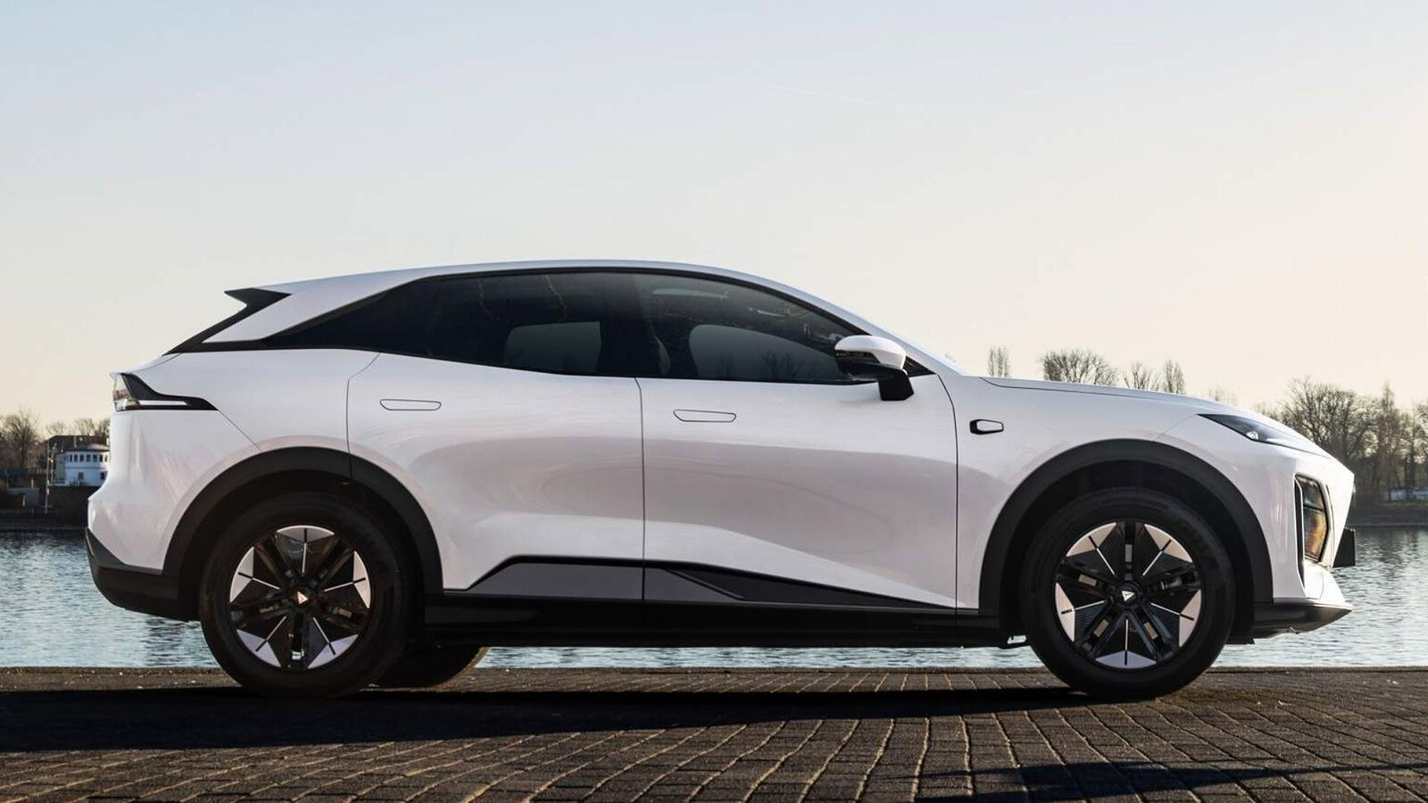 Deepal S07 arriva in Australia: SUV elettrico disegnato a Torino