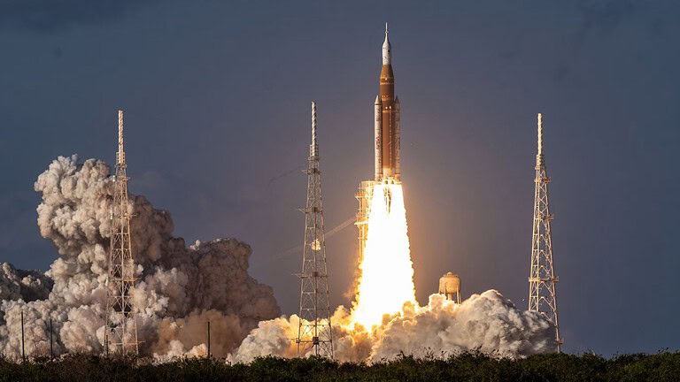 Artemis II: la NASA svela 800 GB di dati e i lampi sulla Luna