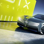 Opel STX Concept: la station wagon elettrica sfida i SUV a Parigi