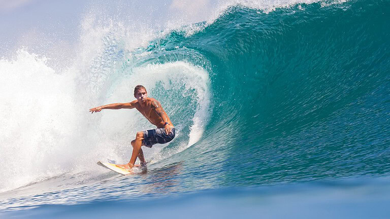 Liposurfomi: le escrescenze anomale sulla pancia dei surfisti