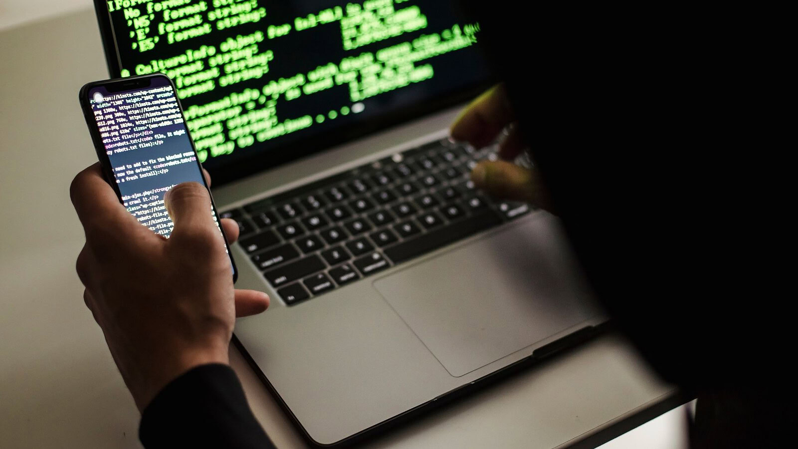 Hacker usa l'AI contro banche sudcoreane: le chat lo tradiscono