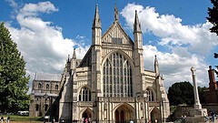 Cattedrale di Winchester, il sommozzatore che la salvò in 5 anni