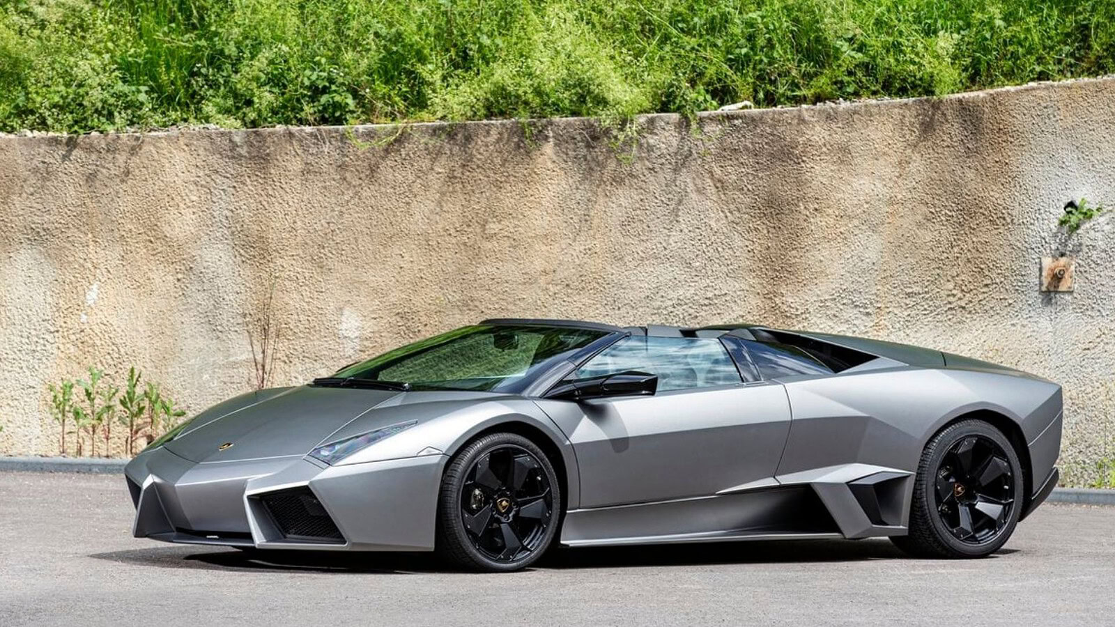Lamborghini Reventon Roadster all'asta: appena 47 km in 16 anni