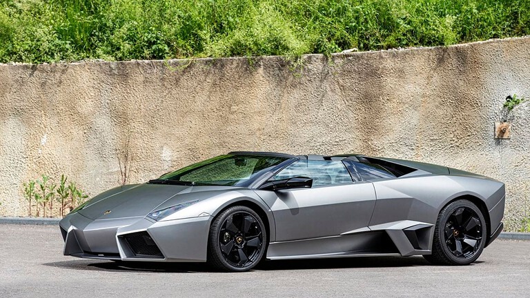 Lamborghini Reventon Roadster all'asta: appena 47 km in 16 anni