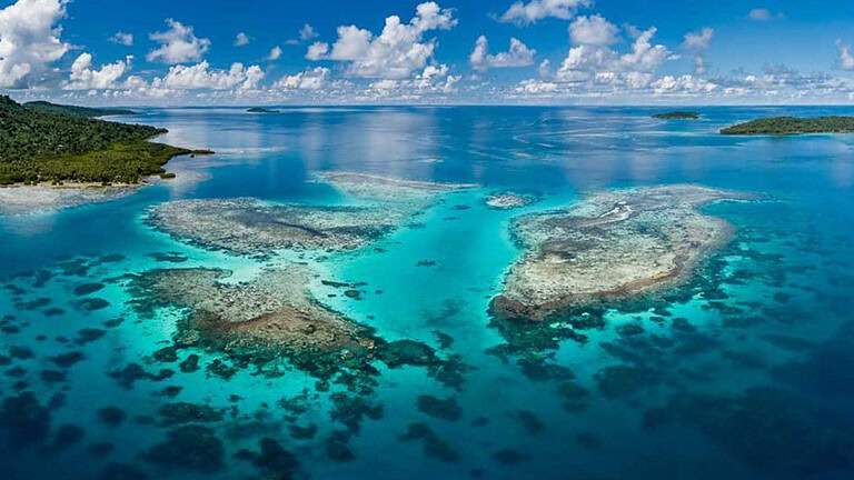 Laguna di Chuuk: batteri sopravvivono nel carburante dei relitti