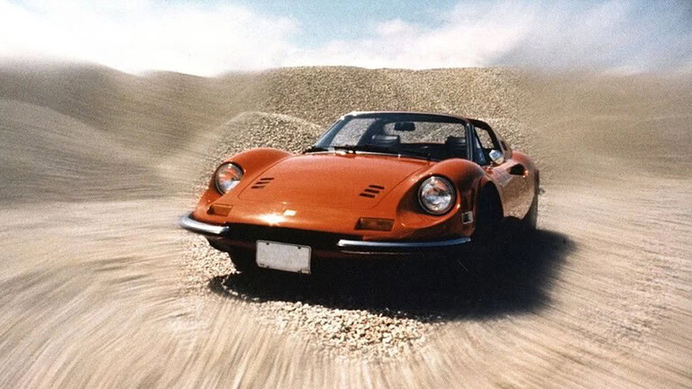 Ferrari Dino 246 GTS: acconto da 18.000 euro e identità rubata