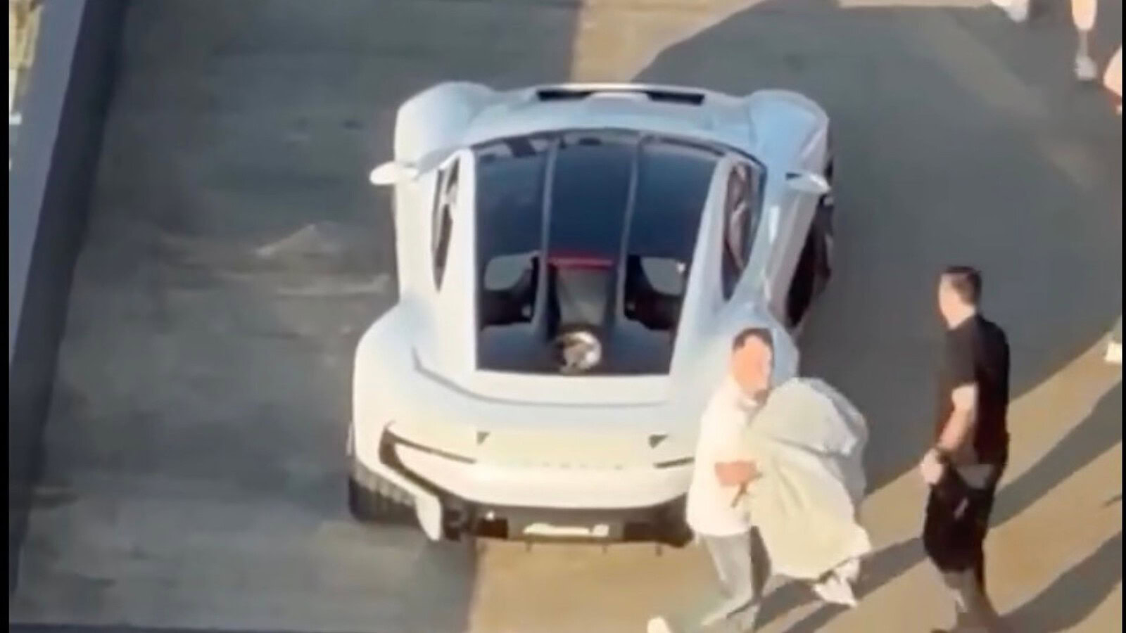 Porsche Mission S svelata in anticipo: l'erede della Carrera GT