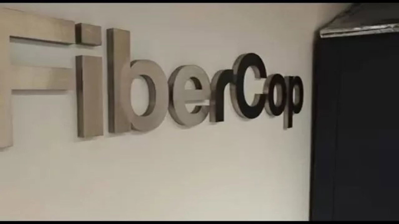 FiberCop, ladro arrestato nella centrale di Liberi: cosa cercava