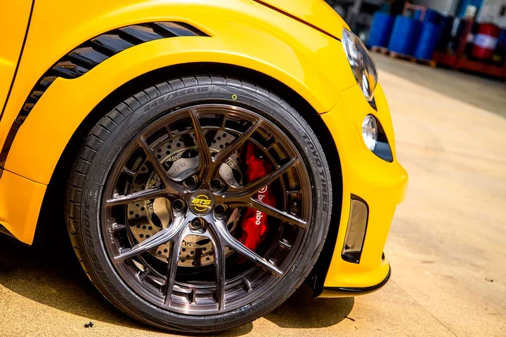 Fiat 500 Abarth da 350 CV e trazione integrale: ed è omologata