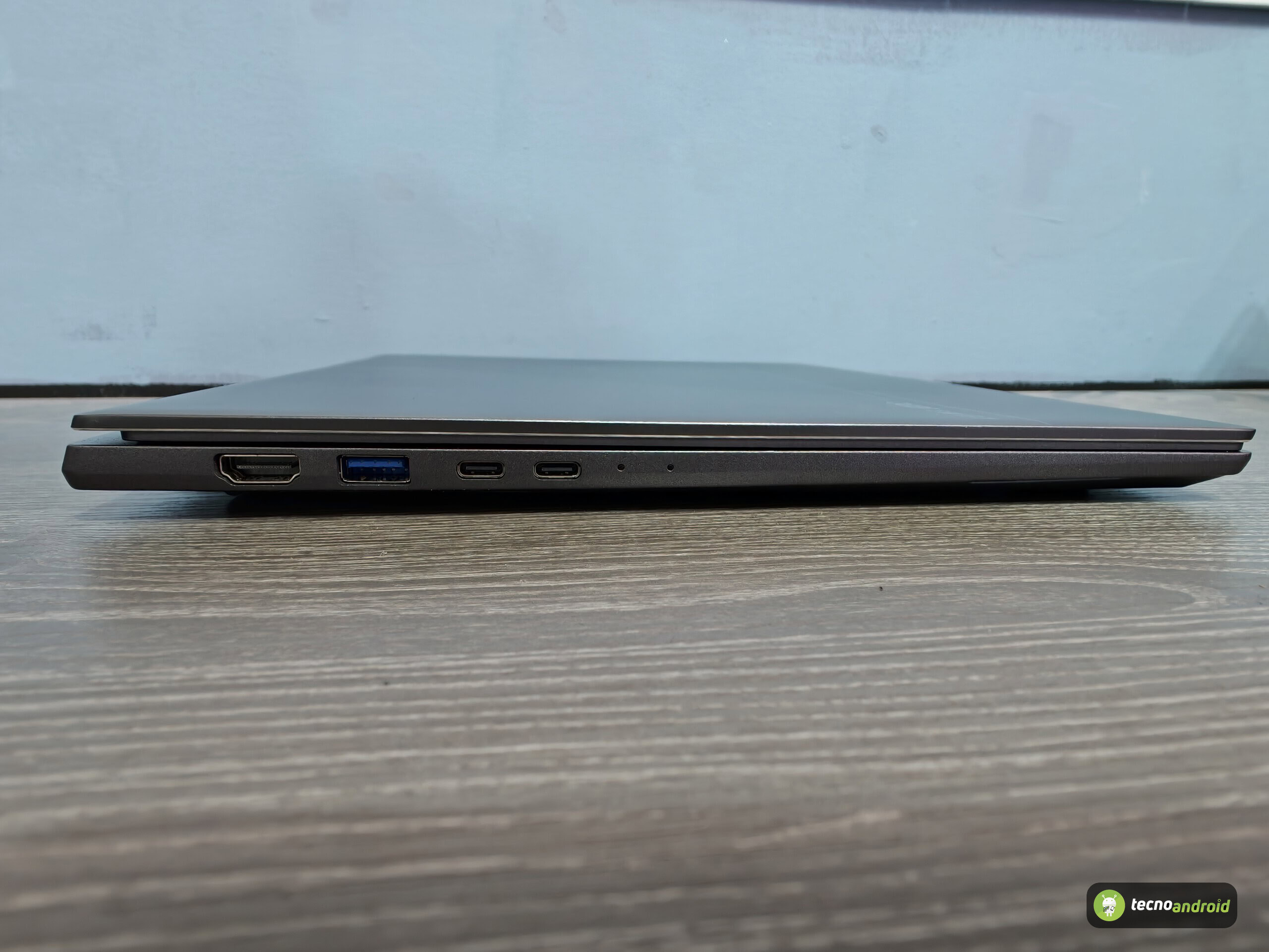 Acer Swift Go 16 AI - dettaglio