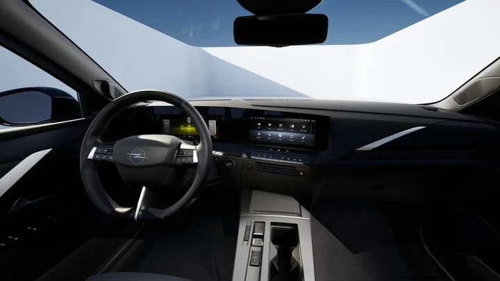 Opel Astra Start: prezzo giù di 550 euro e dotazione ricca