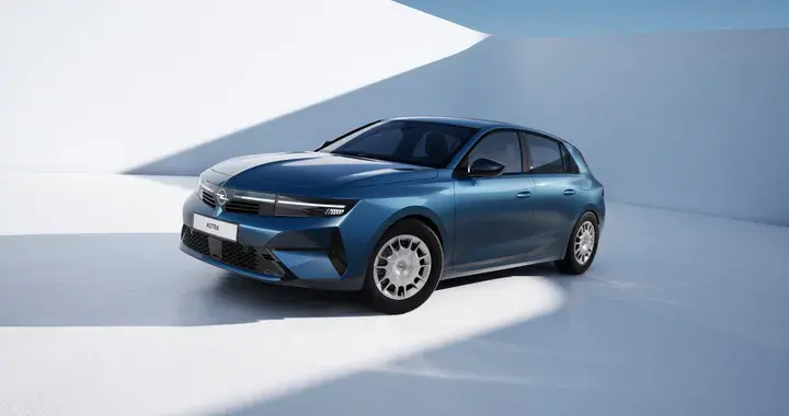 Opel Astra Start: prezzo giù di 550 euro e dotazione ricca