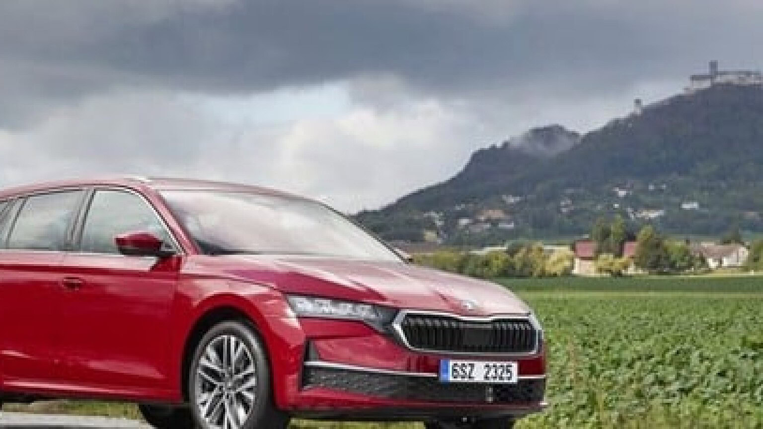 Skoda Octavia Full Hybrid: la prima ibrida Skoda senza ricarica