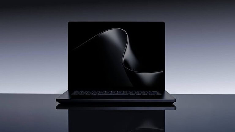 Surface Laptop Ultra ufficiale: prezzo più basso del previsto